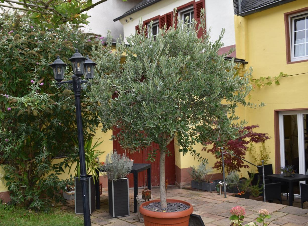 Landgasthof Zur Sonne Enkirch Exterior foto