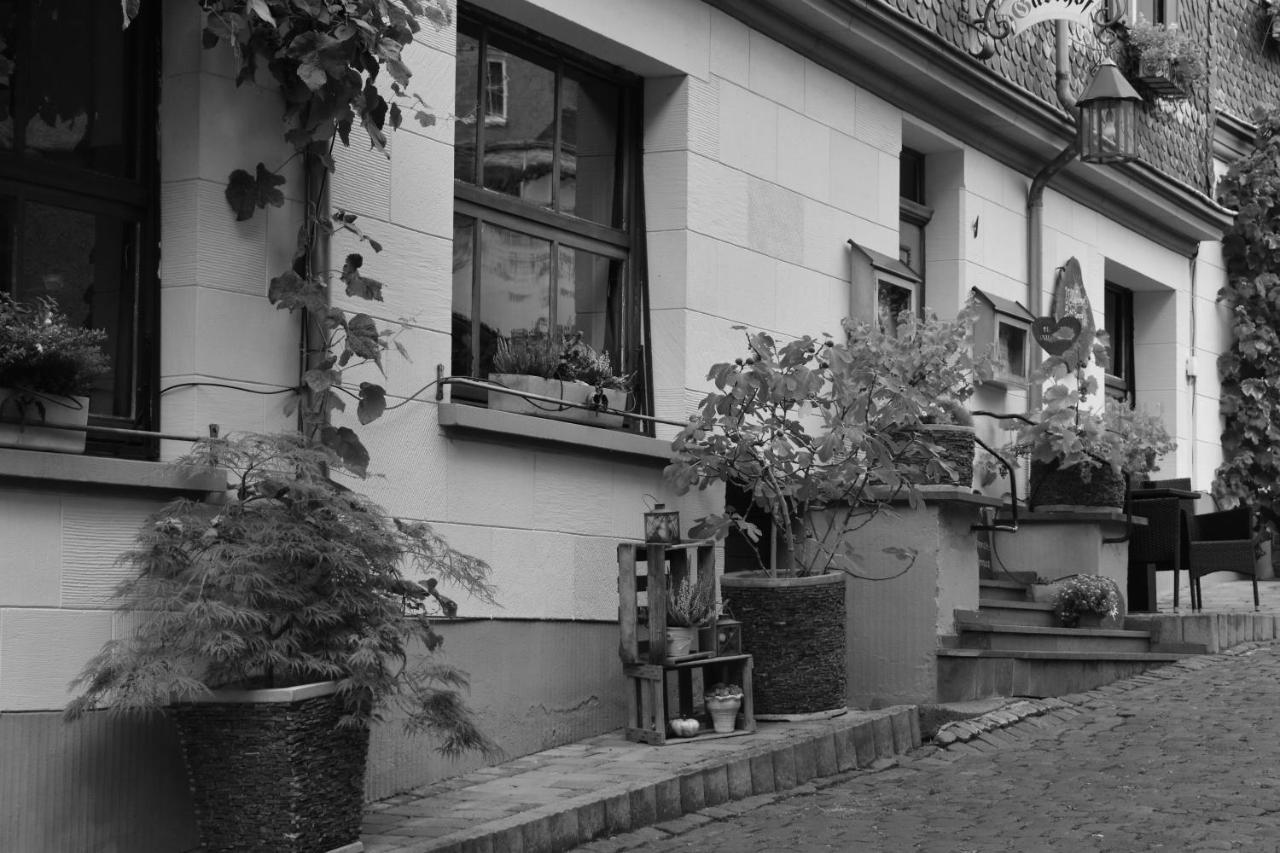 Landgasthof Zur Sonne Enkirch Exterior foto