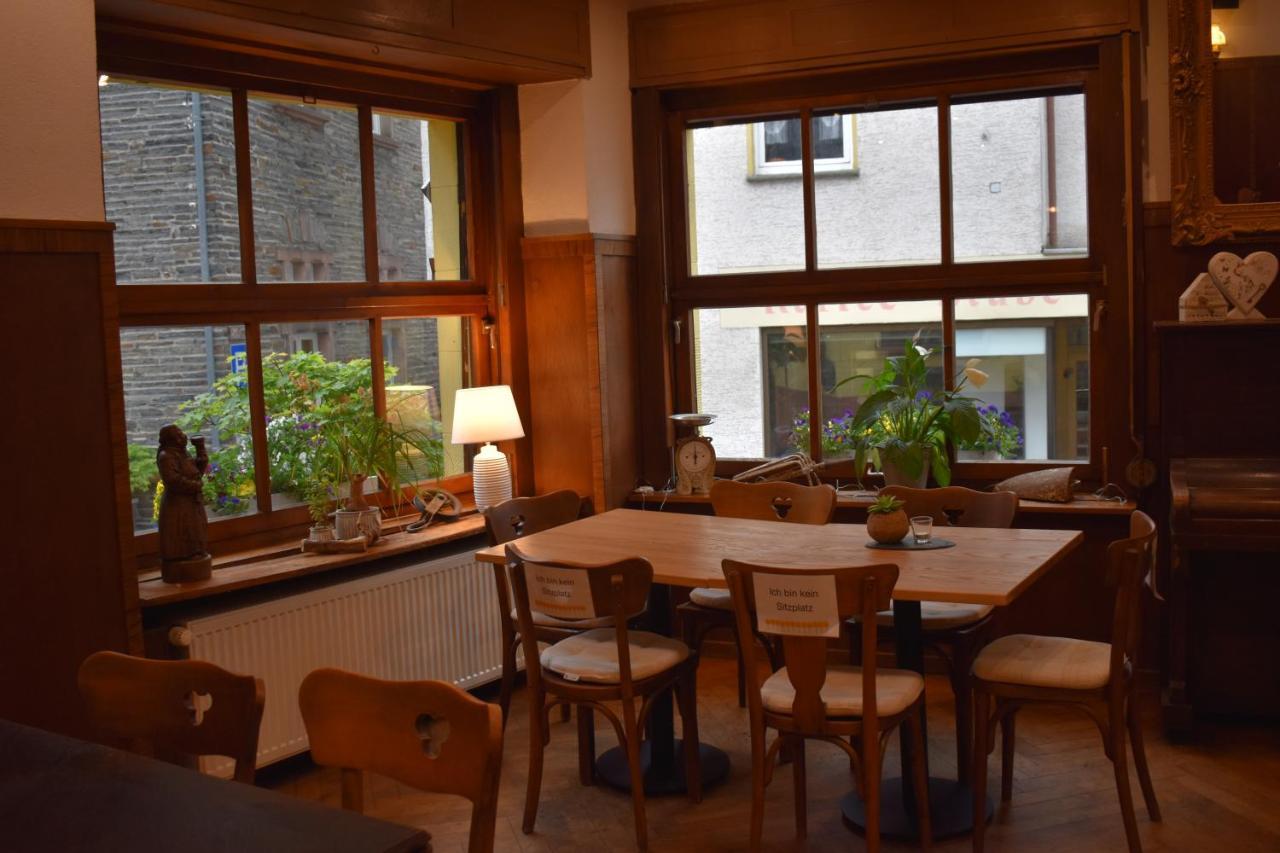Landgasthof Zur Sonne Enkirch Exterior foto
